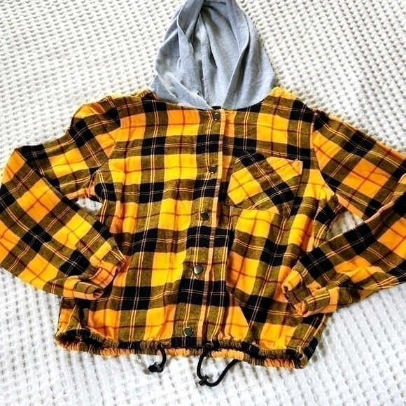 No Boundaries Other - Yellow Black Jacket with hoodie Shacket Flannel